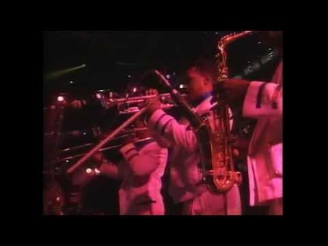 Earth Wind &amp; Fire - System of Survival • Get Away [Live in Japan 1990]