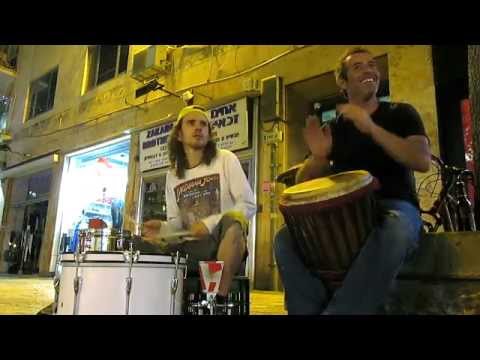 street playing Moshe Levi