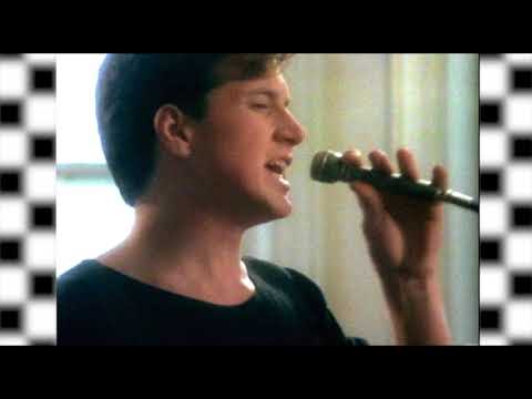 Kids in the Kitchen - CHANGE IN MOOD ( Audio &amp; Video Enhanced )